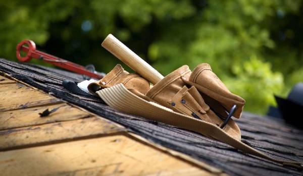 Signs That Your Roof Shingles Have Cumulative Weather Damage