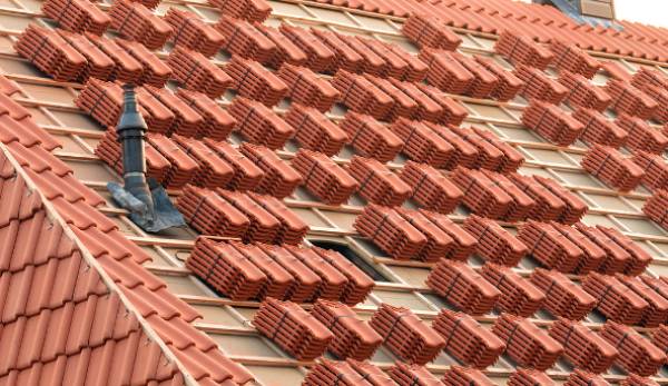 What Is the Working Process of a Roof Replacement in Lithia_